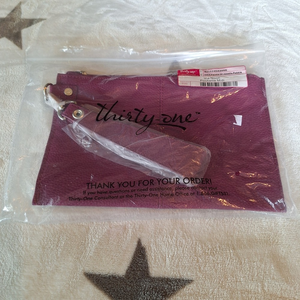 Jewell by Thirty-One Pebbled Burgundy Wallet Wristlet Size 10 x 6.5 Inches